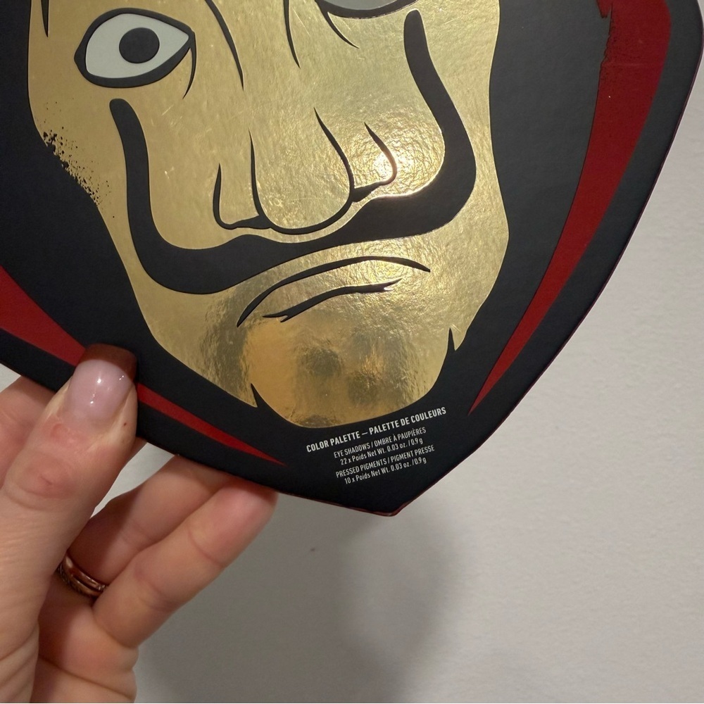 NYX x Netflix La Casa De Papel Money Heist Eyeshadow Color Palette - Picture 2 of 5